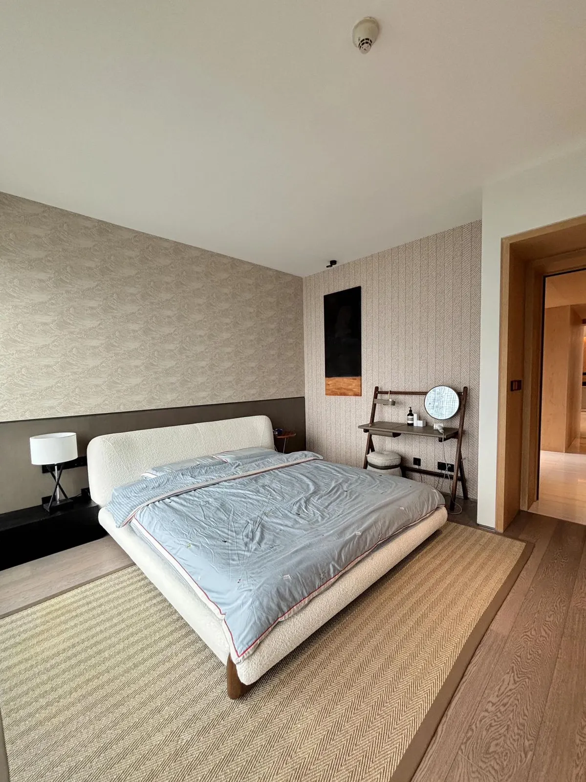 3-Bed in Modern, Houhai — Grand photo