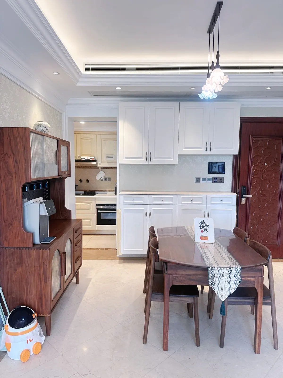 Houhai: Panoramic 3-Bed at Airy photo