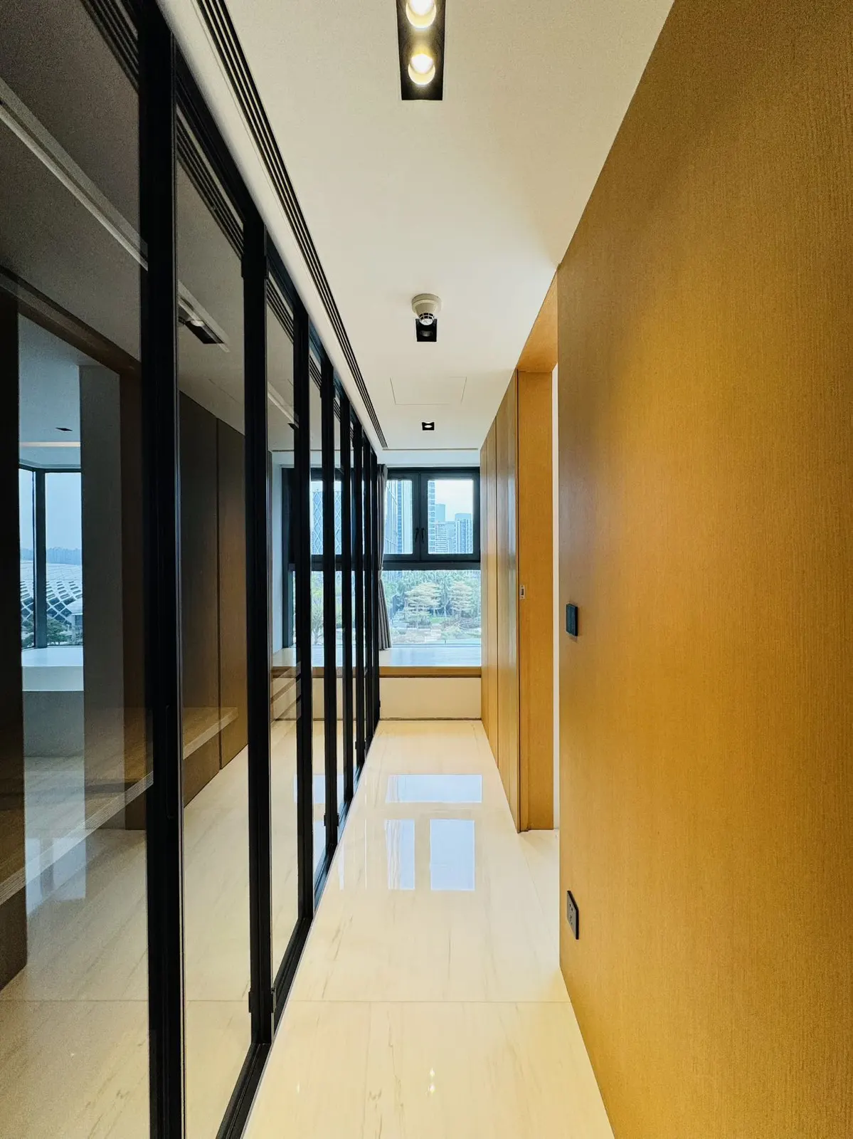 Signature 3-Bed, Houhai · 233㎡ photo
