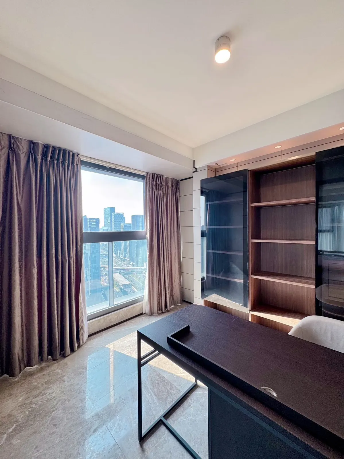 Resort-Style 5-Bed with Sea View in Houhai photo